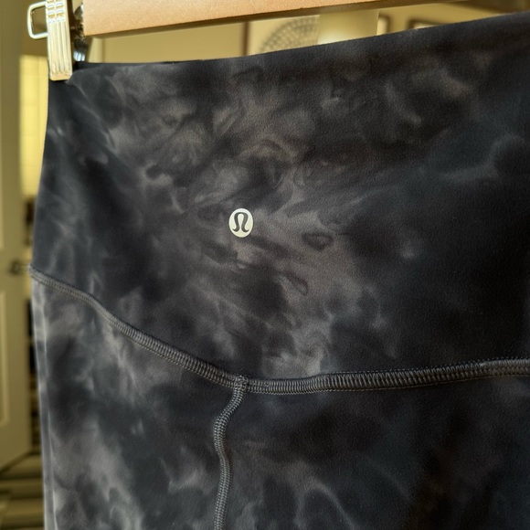 Lululemon Diamond Dye Invigorate High-Rise Tight 25” - Picture 4 of 6